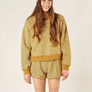 Rylee + Cru Women's Golden Berry
Track Short Crewneck Set Fleece Sweatsuit